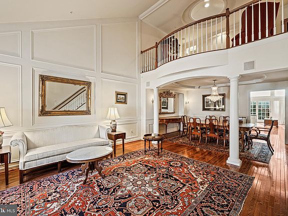 5th image of 1716 Pine Forest Ct