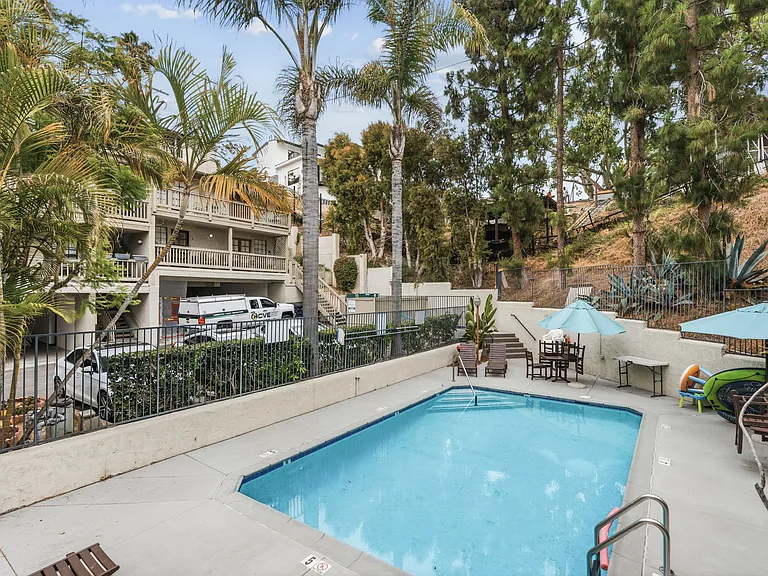 3961 Hortensia St #H10 — Photo 22