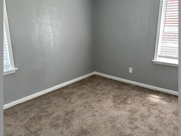 536 Babb Dr — Photo 3