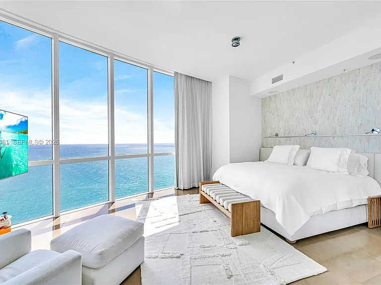 18101 Collins Ave #5509 — Photo 14