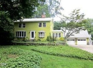 284 Cedar Rd, Southport, CT 06890