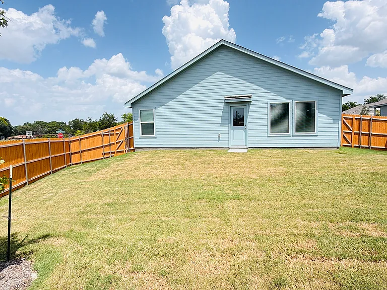 234 Hidden Meadows Dr — Photo 24