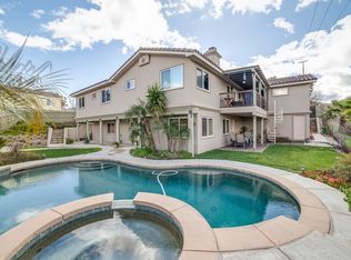 29423 Longhorn Dr, Canyon Lake, CA 92587