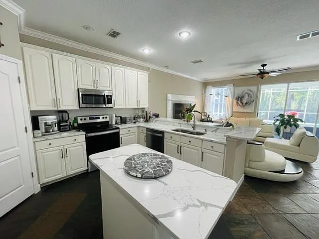 236 Arbor Woods Cir — Photo 13