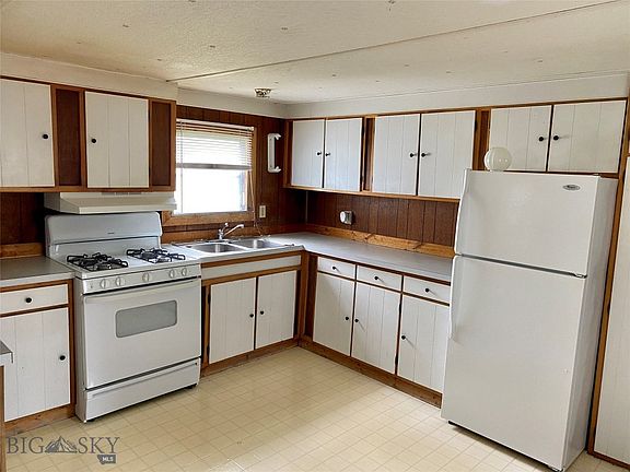 2nd image of 211 Yerger Dr