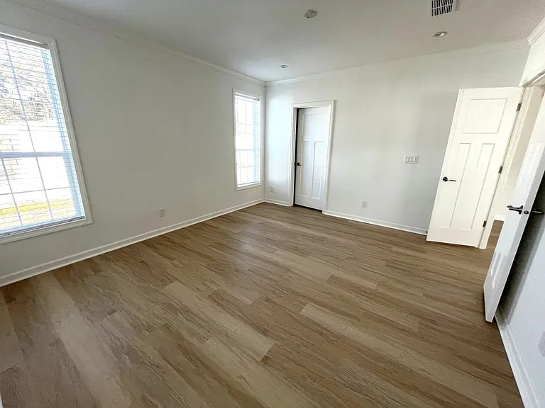 1021 Vervain Dr #1021E — Photo 16