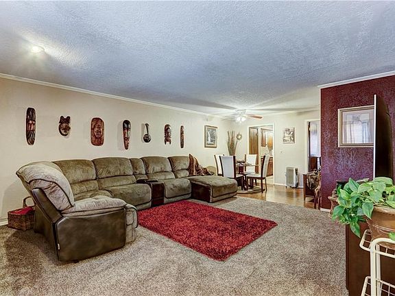 3rd image of 2107 NW 118th Ter