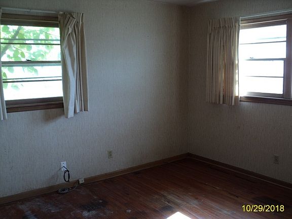4th image of 1620 W Anita Ave