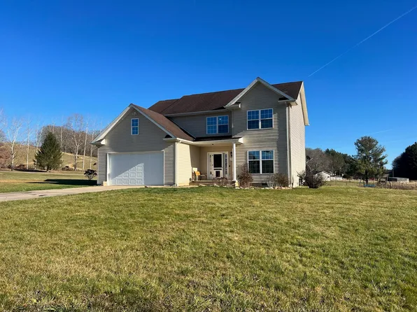 179 Battleground Cir, Crawley, WV 24931