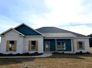 42 Mockingbird Trl, Newton, AL 36352