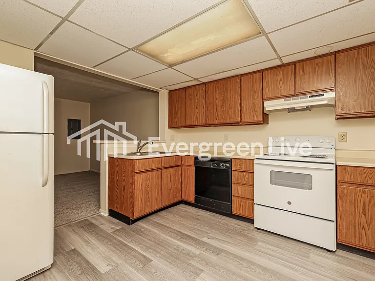 2476 Spring Valley Rd — Photo 7