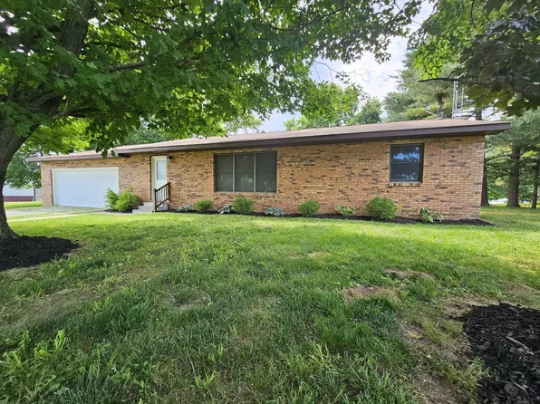 14541 N Morton Ln, Mount Vernon, IL 62864