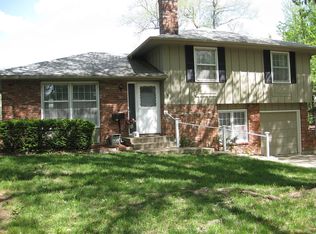 6917 Slater St, Merriam, KS 66204