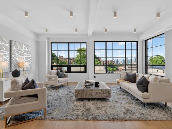 31 Bayview Ave #2, Jersey City, NJ 07305