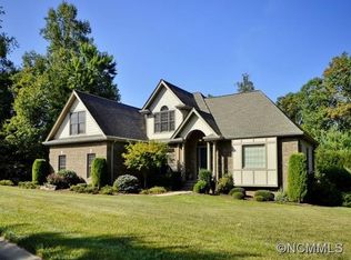 22 Chartwell Ln, Arden, NC 28704