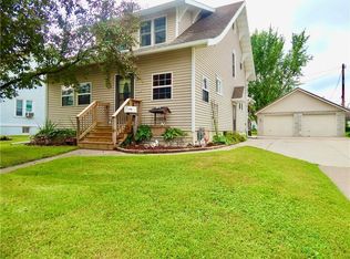 715 E Main St, Arcadia, WI 54612