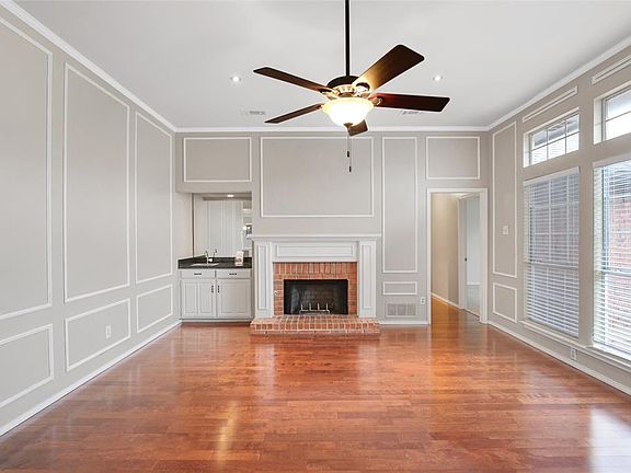 3rd image of 2100 Monterrey Pl