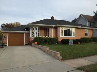 520 Mill St, Manawa, WI 54949
