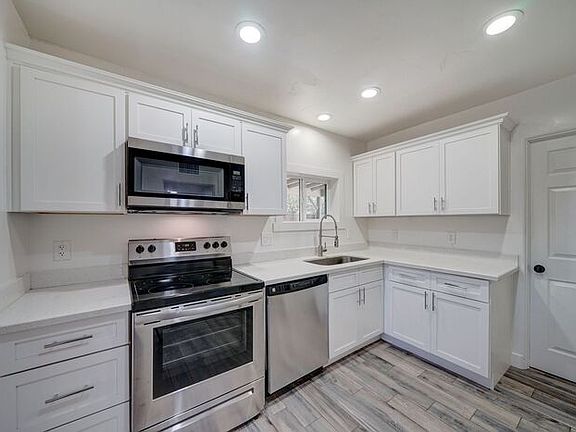 2nd image of 2534 N 9th St #1