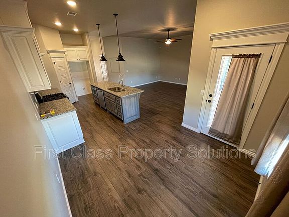 3rd image of 8217 NW 160th St