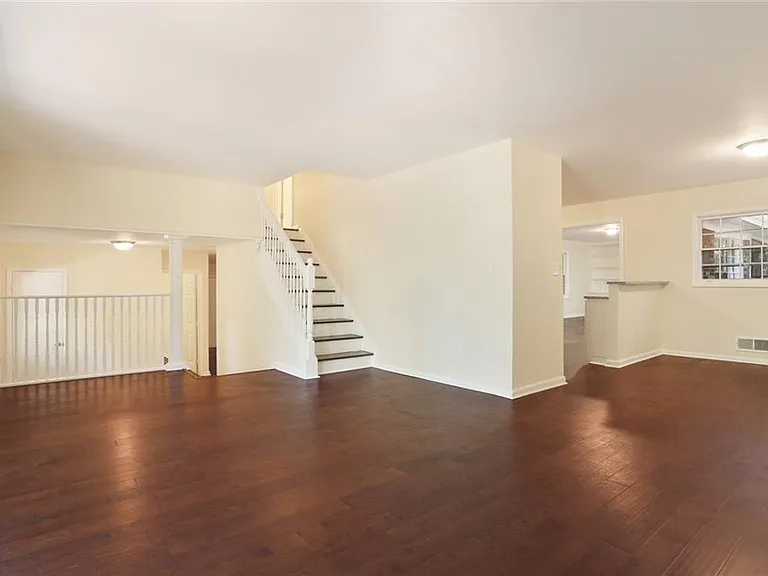 2270 Shawnee Trl — Photo 16