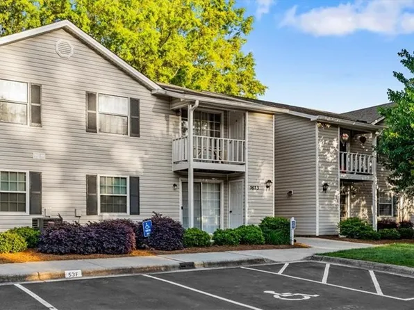 5653 Hornaday Rd Unit C, Greensboro, NC 27409