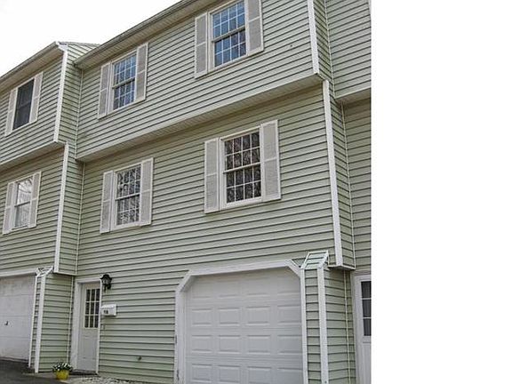 3rd image of 91 Hillside Ave