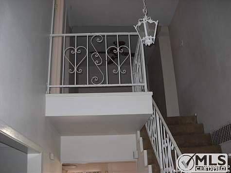 2nd image of 538 Sonnet Dr