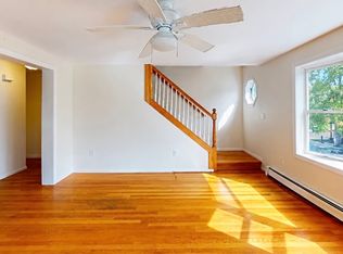 115 L St #1, Boston, MA 02127