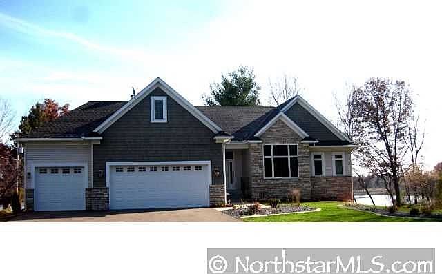 1st image of 17431 Interlachen Dr NE