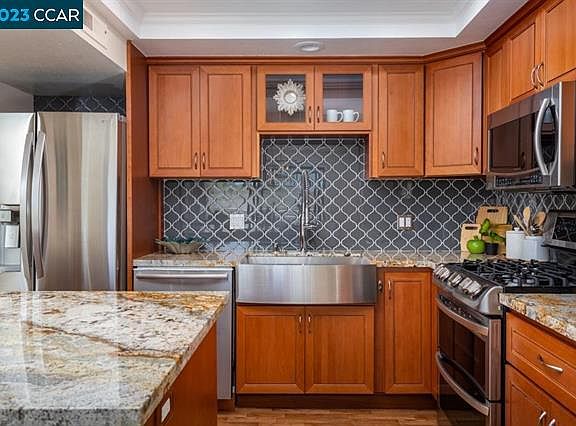 4th image of 1401 Canyonwood Ct APT 2