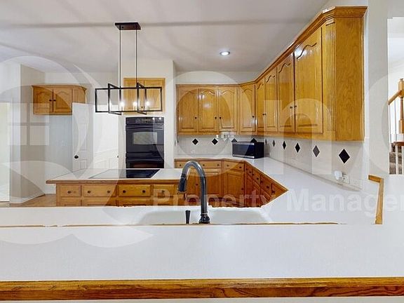4th image of 1422 Tascosa Ct