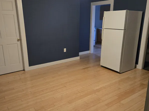 37 Oak Ave #1, Worcester, MA 01605
