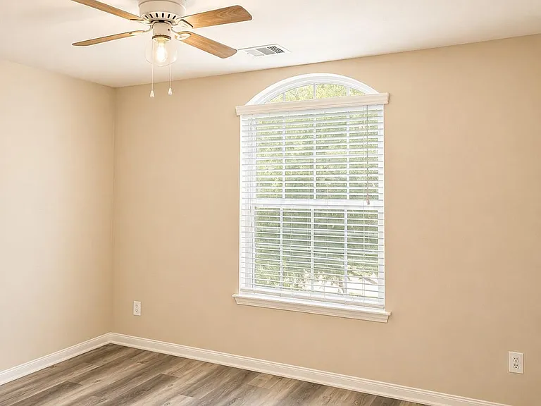 24910 Diamond Ranch Dr — Photo 14