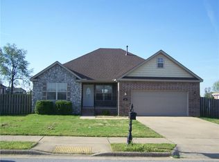 3167 Brushwood Ave, Springdale, AR 72764