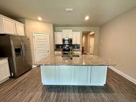 5th image of 3534 Whitetail Ln