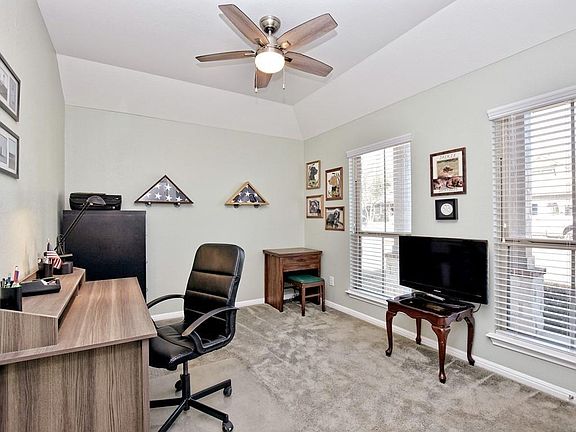 4th image of 512 Cinnamon Teal Ln