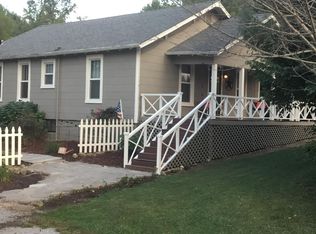 1616 Rock Bridge Rd, Bethpage, TN 37022