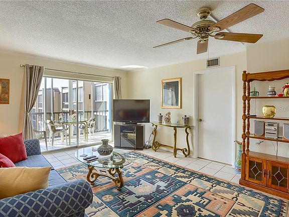 4th image of 1243 S Martin Luther King Jr Ave #505