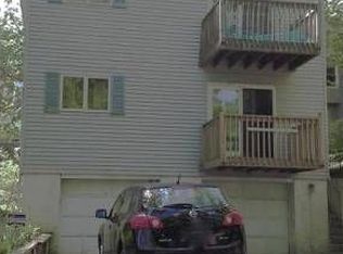 8 Pommer Ave, Staten Island, NY 10304