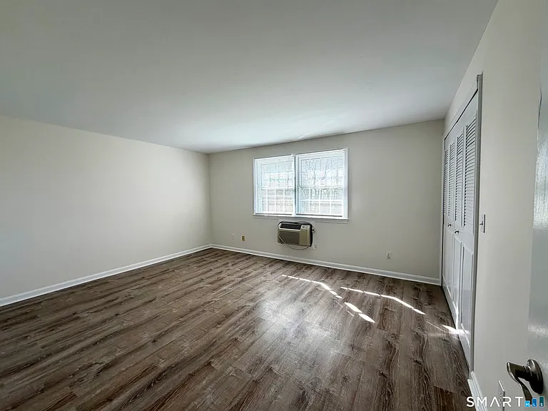 47 Old Farms Ln #47 — Photo 14