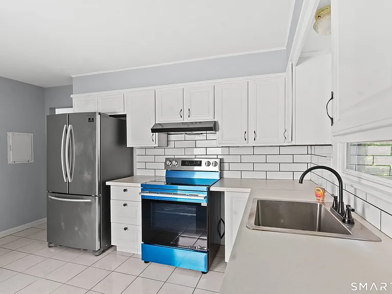 22 Irving Pl #2 — Photo 14