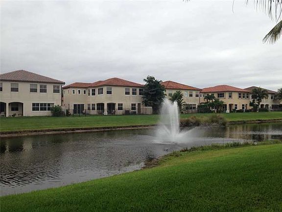 3rd image of 4211 Artesa Dr