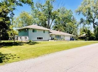 868 Dorsetshire Dr, Crete, IL 60417