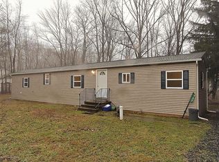 127 Grape Ln, Kunkletown, PA 18058