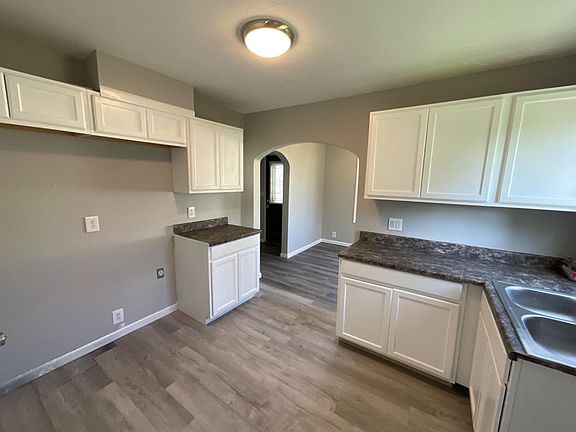 4th image of 818 Franklin St Lot 19
