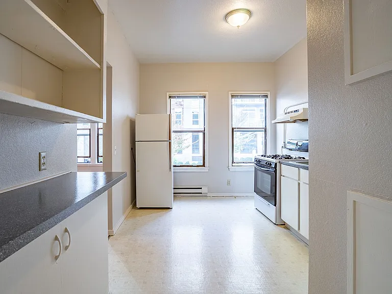 The Duke Apartments — Photo 19