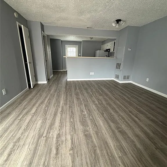 10850 Shiloh Rd — Photo 9