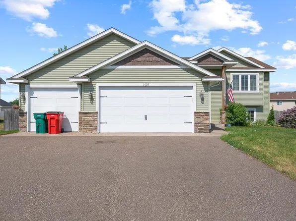 1039 Taft St S, Cambridge, MN 55008