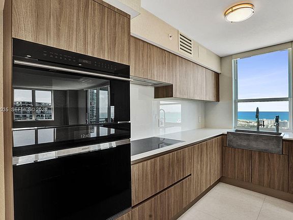 5th image of 90 Alton Rd APT 2701